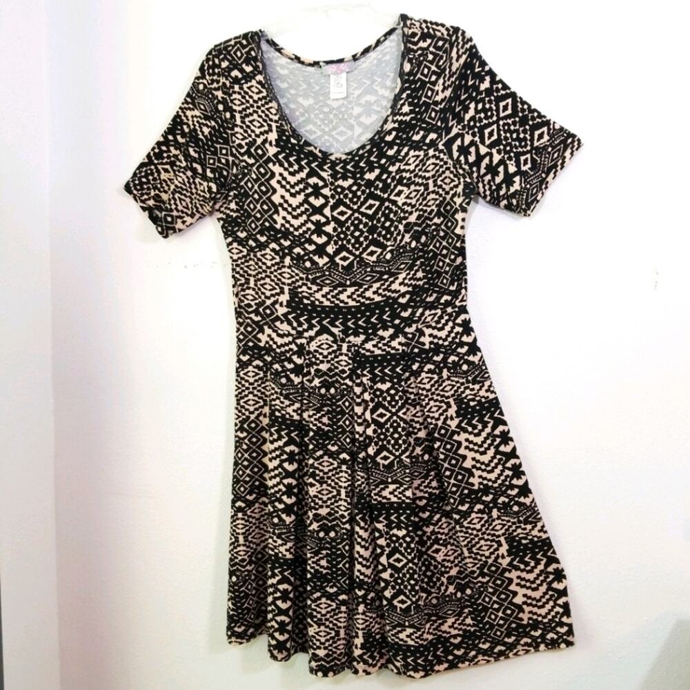 Pretty Young Thing tribal Aztek midi shift dress